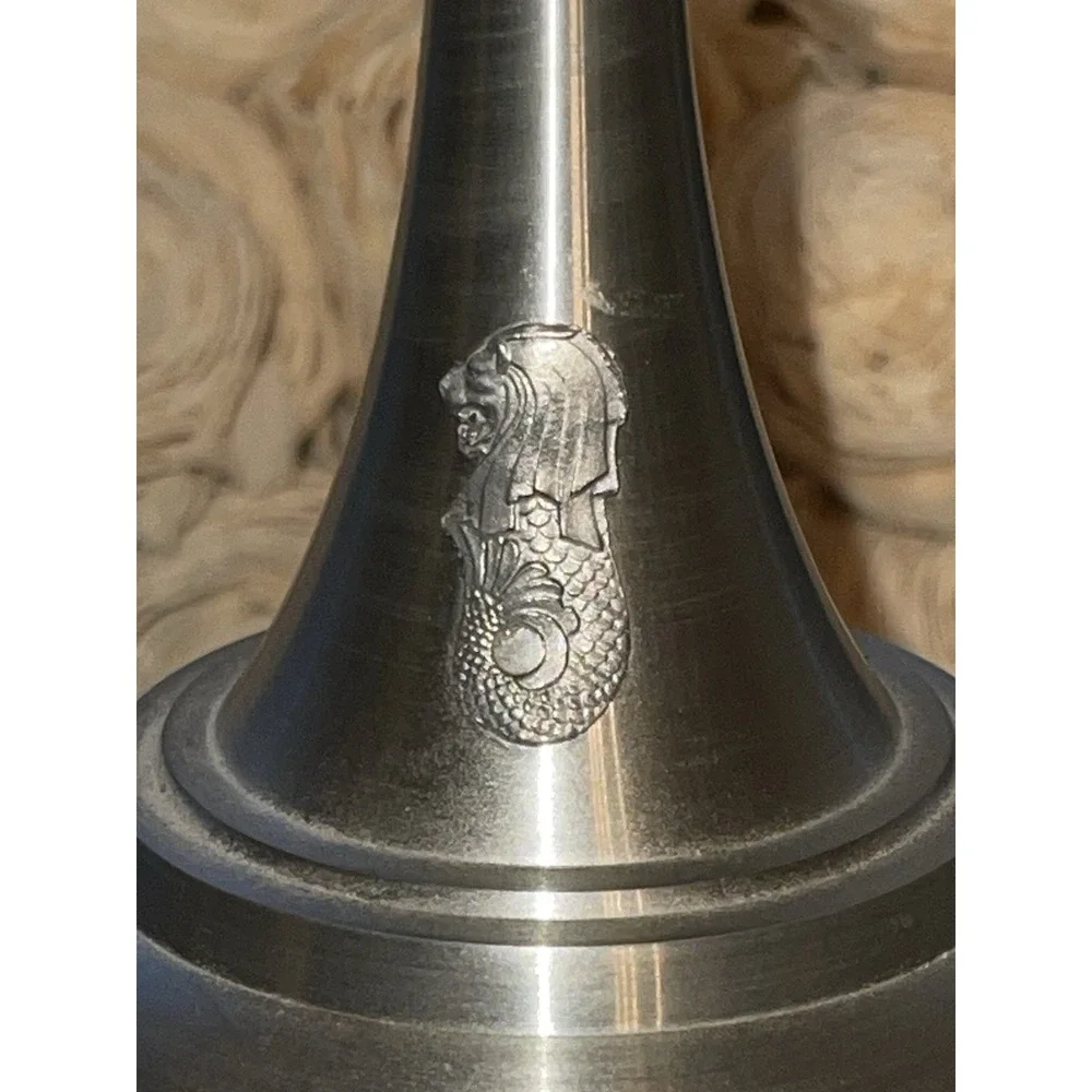 Vintage Imperial Pewter 97% Singapore MerLion Bus Vase 7.5